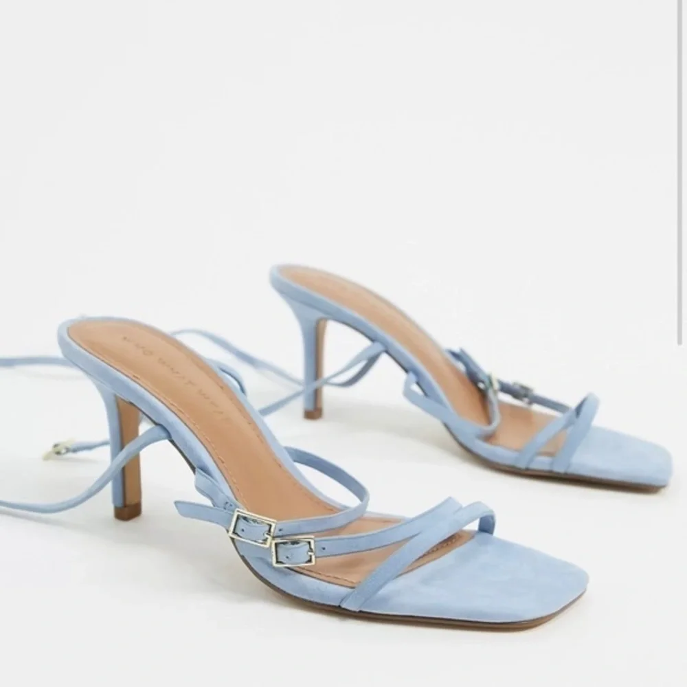 Who What Wear Buckle Straps Heeled Sandals Blue Leather
